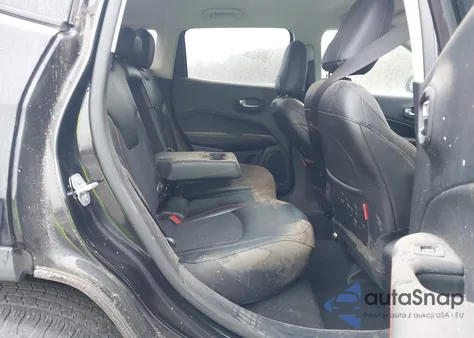 2020 Jeep Compass Trailhawk 4X4 из США, поврежденный, VIN 3C4NJDDB9LT195612